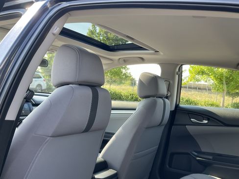 Used 2018 Honda Civic EX-T image 16