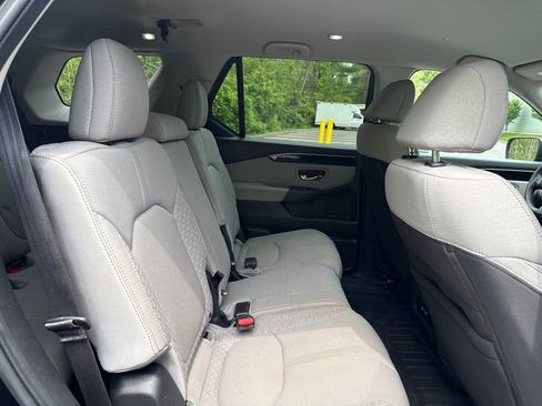 Used 2023 Honda Pilot LX image 14
