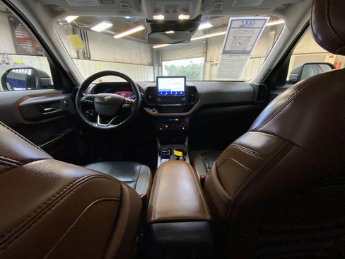 Used 2023 Ford Bronco Sport Outer Banks w/ Tech Package image 19