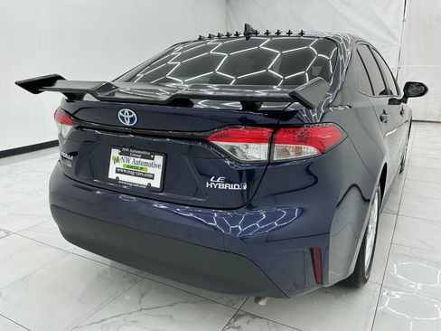 Used 2024 Toyota Corolla LE FWD image 8