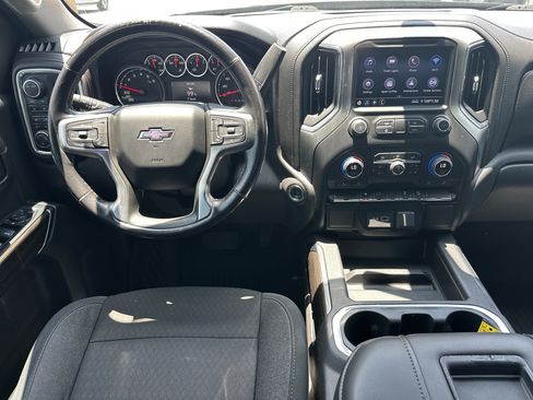 Used 2020 Chevrolet Silverado 1500 LT Trail Boss AWD/4WD image 16