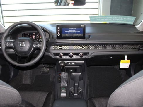 New 2026 Honda Accord SE image 30