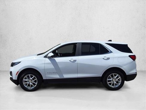 Used 2024 Chevrolet Equinox LT AWD/4WD image 9