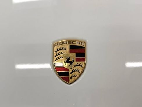 Used 2018 Porsche Cayenne Platinum Edition AWD/4WD image 11