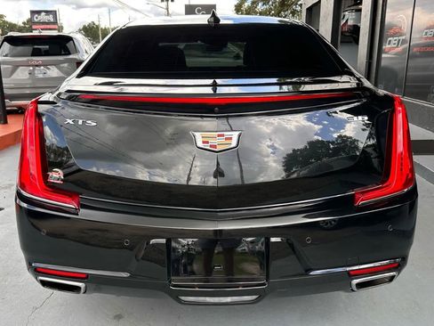 Used 2018 Cadillac XTS Premium Luxury w/ Driver Assist Package image 4
