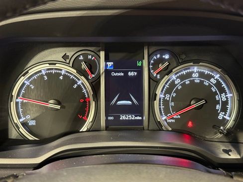 Certified 2023 Toyota 4Runner TRD Off-Road Premium w/ Moonroof Package image 27