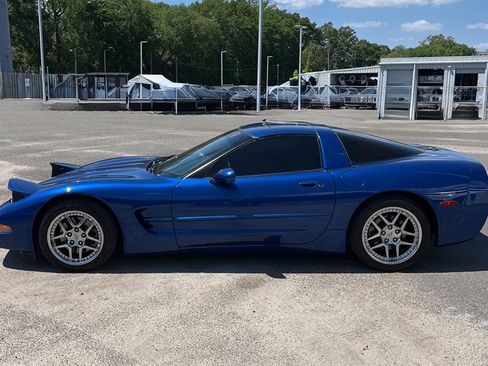 Used 2002 Chevrolet Corvette Coupe w/ Preferred Equipment Group1 image 5