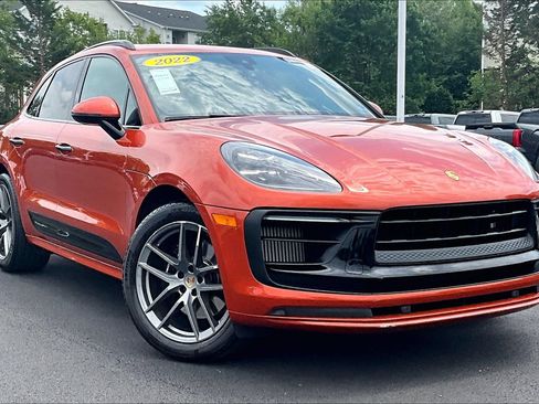 Used 2022 Porsche Macan S AWD/4WD image 2