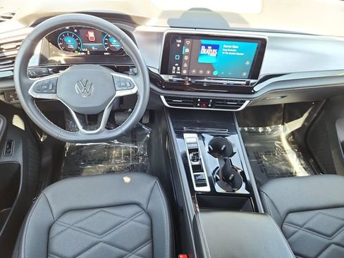 Certified 2026 Volkswagen Atlas Cross Sport SE AWD/4WD image 9