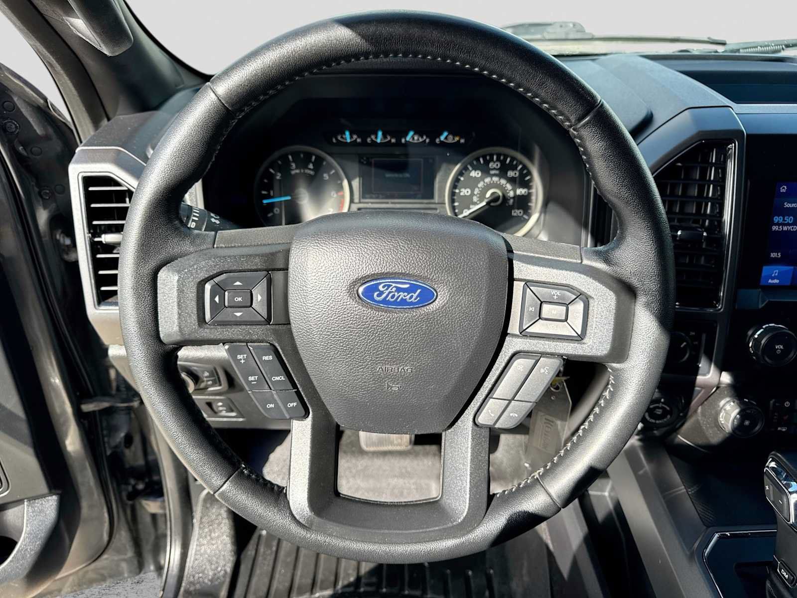 Used 2020 Ford F150 XLT w/ Equipment Group 302A Luxury AWD/4WD image 21