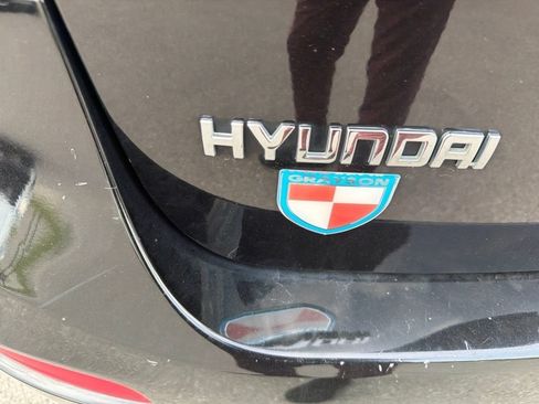 Used 2010 Hyundai Santa Fe GLS AWD/4WD image 13