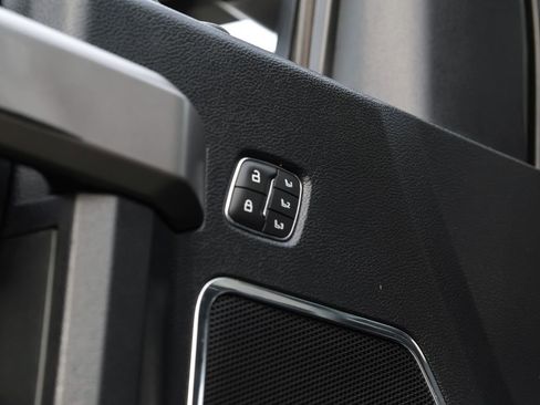 Used 2021 Ford F250 Platinum w/ FX4 Off-Road Package image 53