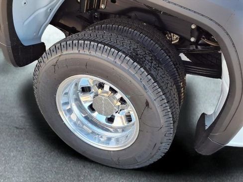 New 2026 GMC Sierra 3500 Denali Ultimate image 28