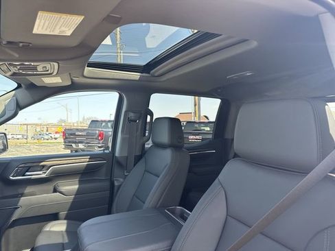 New 2026 GMC Sierra 1500 SLT w/ SLT Premium Package AWD/4WD image 22