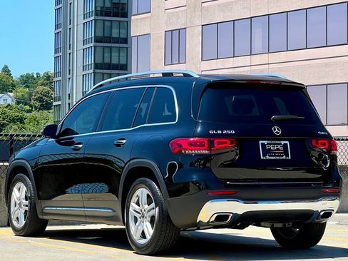 Certified 2023 Mercedes-Benz GLB 250 4MATIC image 5