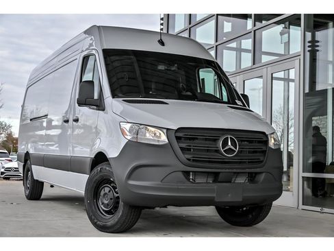 New 2025 Mercedes-Benz Sprinter 2500 image 1