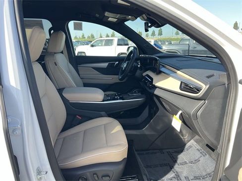 New 2026 Buick Enclave Preferred image 32