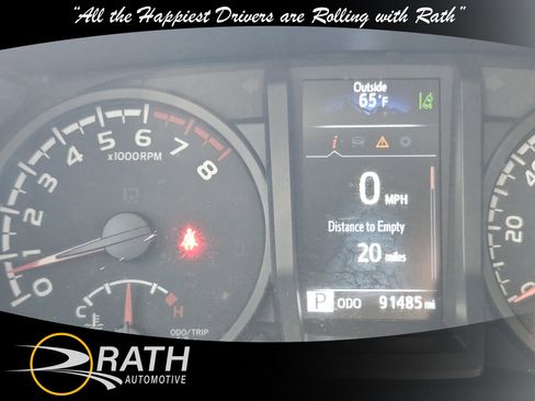 Used 2022 Toyota Tacoma SR image 12