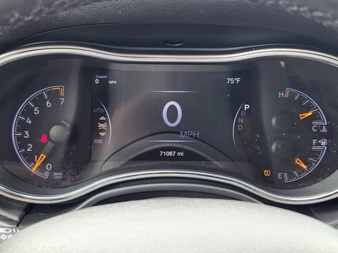 Used 2021 Jeep Grand Cherokee Limited RWD image 16