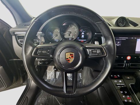Used 2024 Porsche Macan image 13