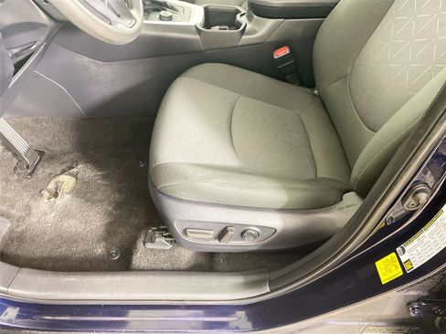 Used 2024 Toyota RAV4 XLE AWD/4WD image 20