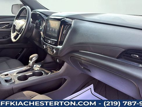 Used 2023 Chevrolet Traverse LT FWD image 39