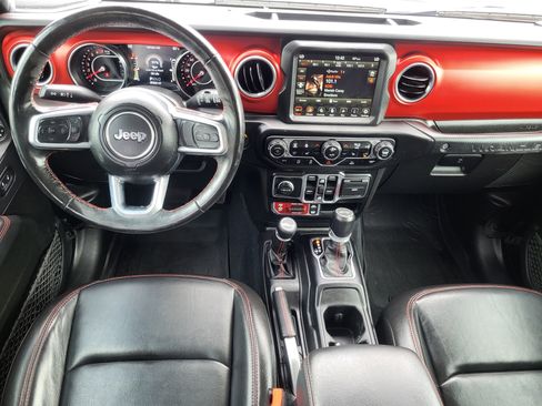 Used 2022 Jeep Wrangler Unlimited Rubicon w/ Cold Weather Group AWD/4WD image 23