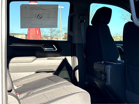 New 2026 Chevrolet Silverado 1500 LT Trail Boss w/ Convenience Package II image 10