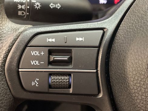 Used 2025 Honda Accord LX image 10