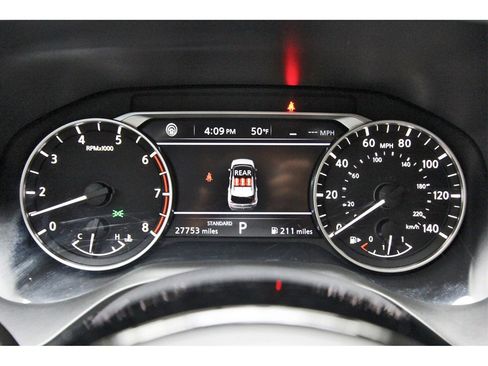 Used 2023 Nissan Rogue SV image 12