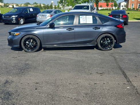 Certified 2025 Honda Civic Sport image 4