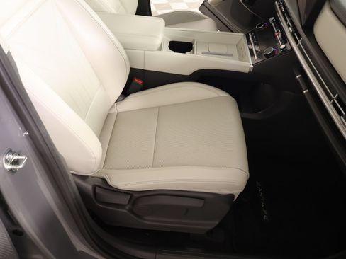 Used 2024 Hyundai Santa Fe SEL AWD/4WD image 13