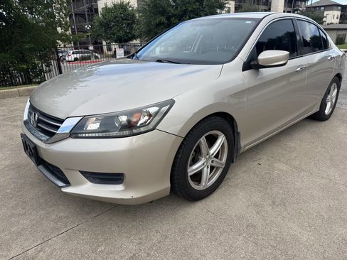 Used 2015 Honda Accord LX image 1