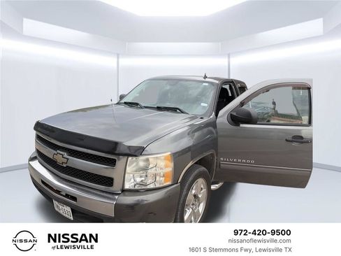 Used 2011 Chevrolet Silverado 1500 LT w/ All-Star Edition RWD image 1