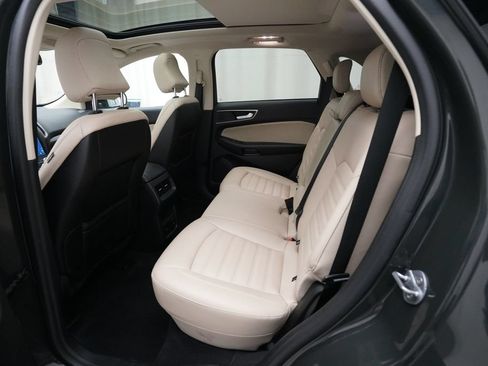 Used 2024 Ford Edge SEL w/ Convenience Package AWD/4WD image 16