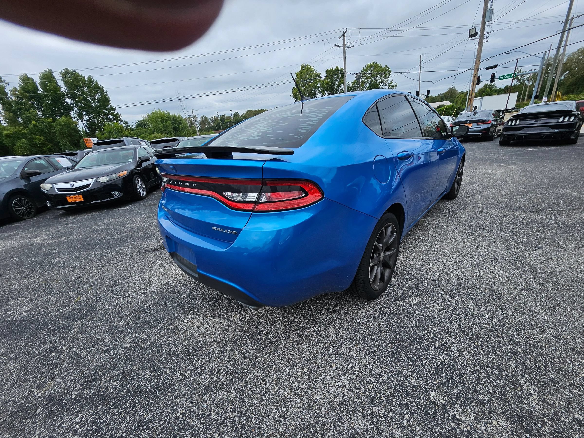 Used 2016 Dodge Dart SXT w/ Sun/Sound Group FWD image 5