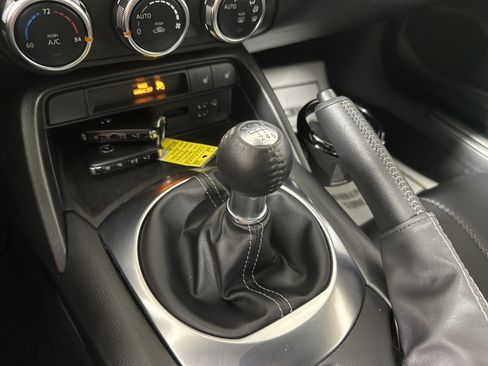 Used 2021 MAZDA MX-5 Miata Grand Touring image 19