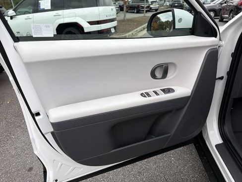 New 2026 Hyundai Ioniq 5 SE image 10