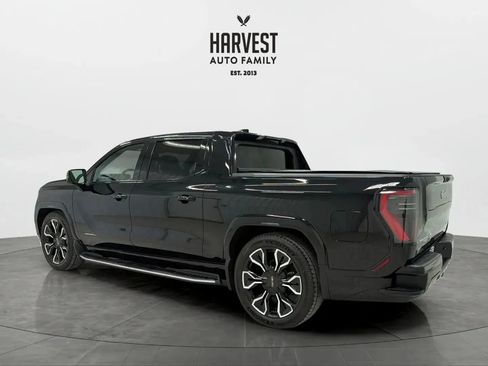 Used 2026 GMC Sierra EV Denali AWD/4WD image 3