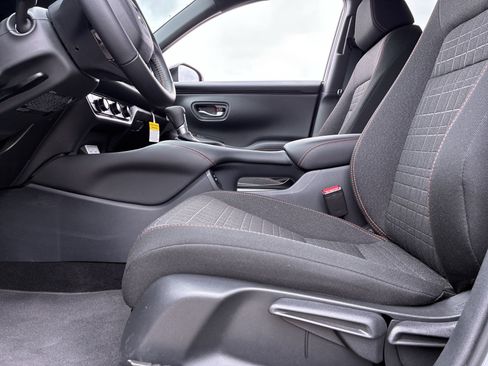 Certified 2026 Honda HR-V Sport image 18