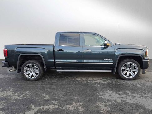 Used 2018 GMC Sierra 1500 Denali w/ Denali Ultimate Package image 2