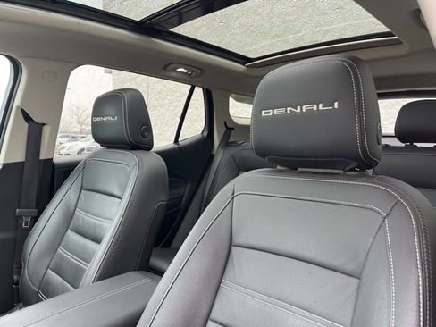 Used 2023 GMC Terrain Denali w/ Denali Premium Package image 11