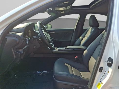 Used 2023 Lexus IS 300 w/ Premium Package RWD image 16