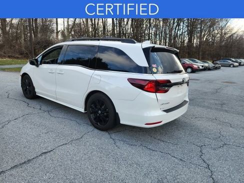 Used 2023 Honda Odyssey Sport image 3