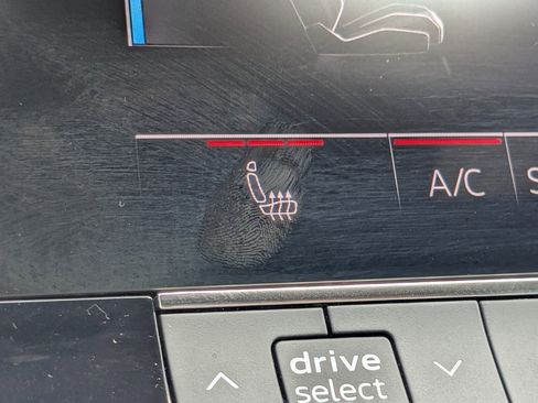 Used 2024 Audi A6 Premium Plus image 28