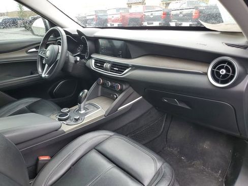 Used 2018 Alfa Romeo Stelvio Ti AWD/4WD image 28