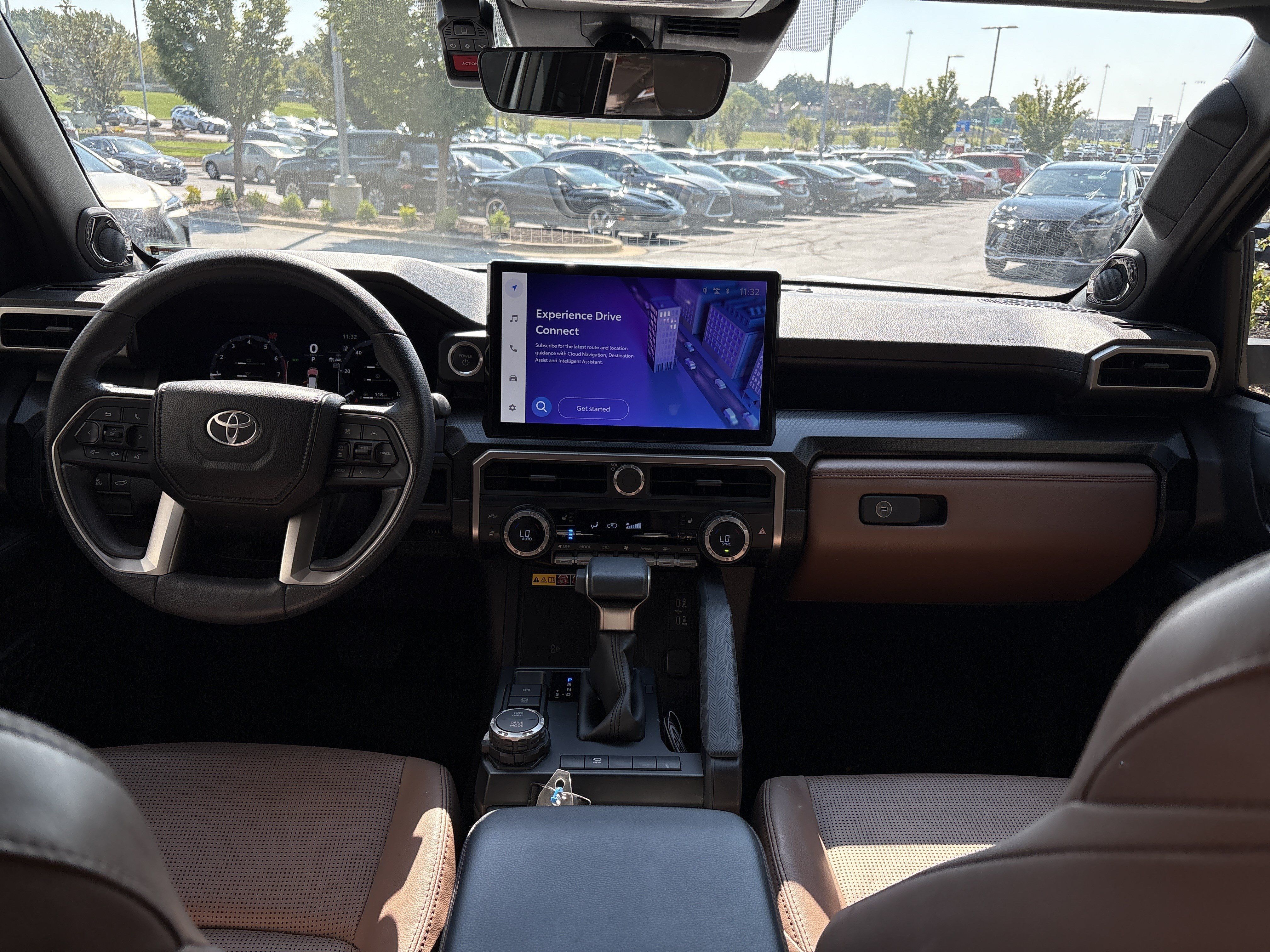 Used 2025 Toyota 4Runner Limited AWD/4WD image 29