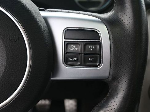 Used 2012 Dodge Challenger SRT8 w/ Premium Sound Group RWD image 28