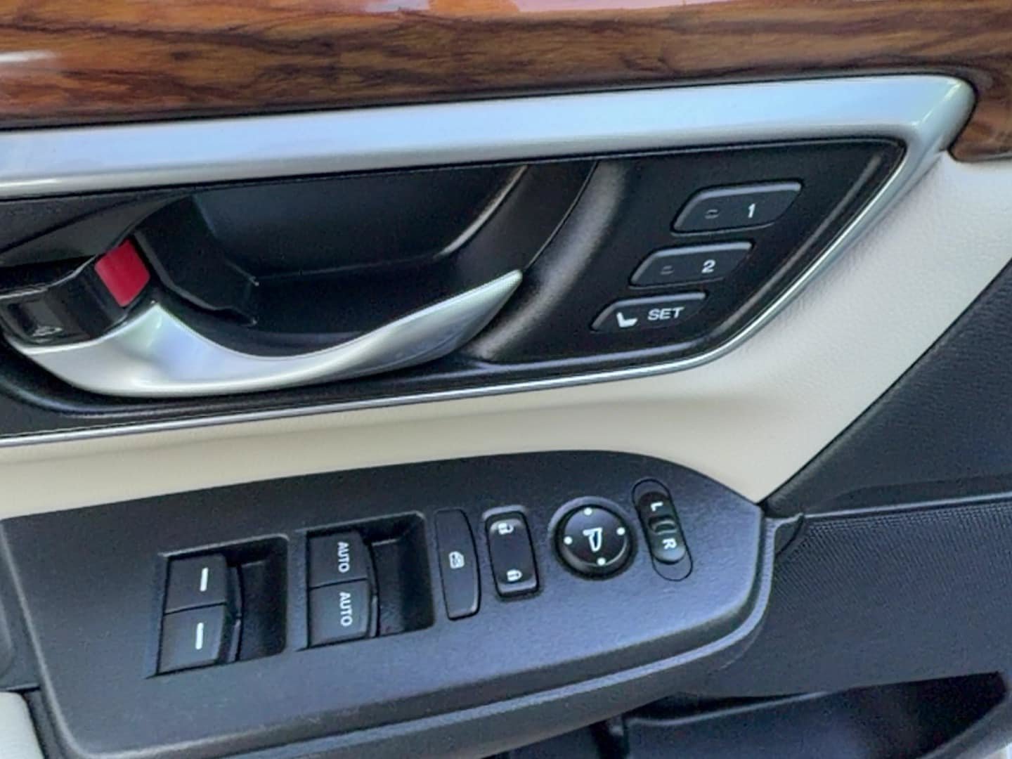 Used 2018 Honda CR-V EX-L image 13