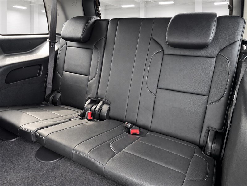 Used 2020 Chevrolet Tahoe Premier AWD/4WD image 27